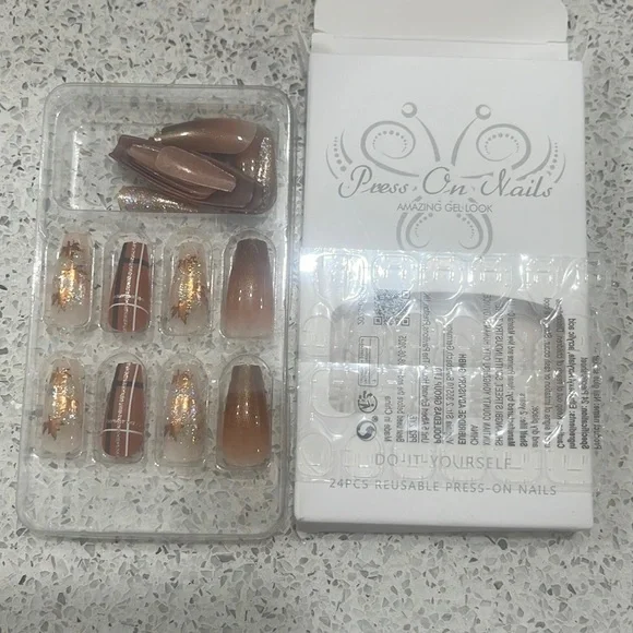 Fall Leaf Brown Stripes Press On Nails Ballerina/Coffin style- 24 pcs - Picture 2 of 3
